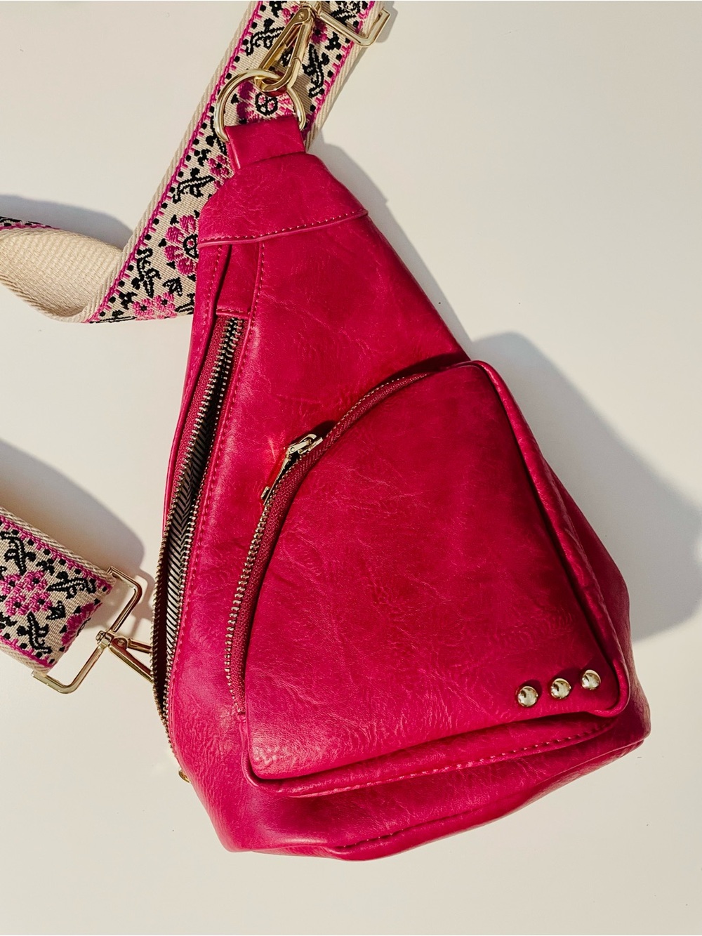 Anthropolgie Style/Crossbody Sling Bag Bohemian Floral Strap